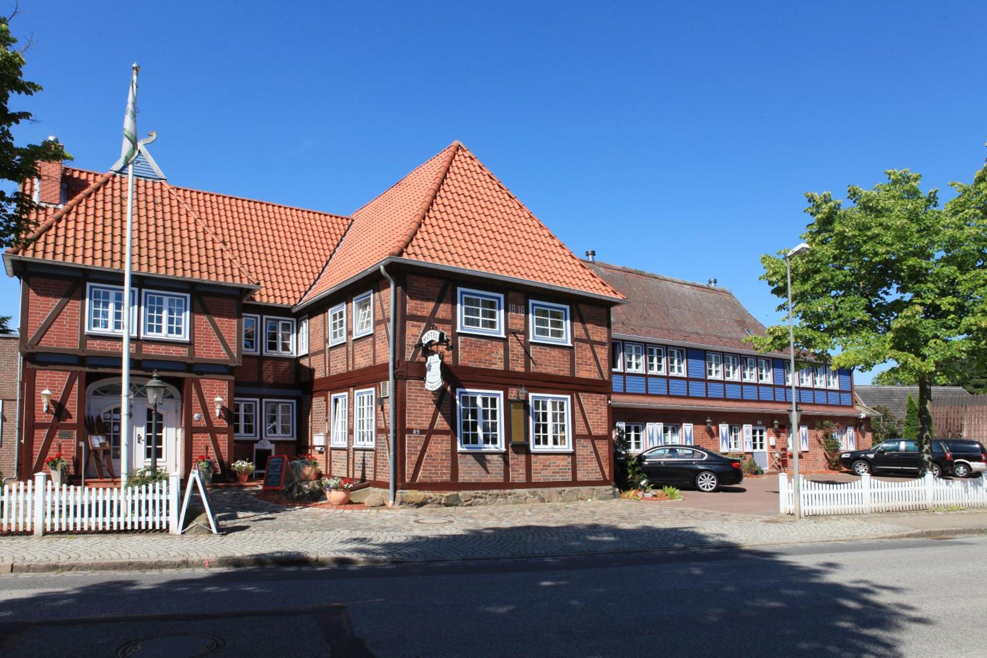 Landhotel Klempau Bliestorf Exterior photo