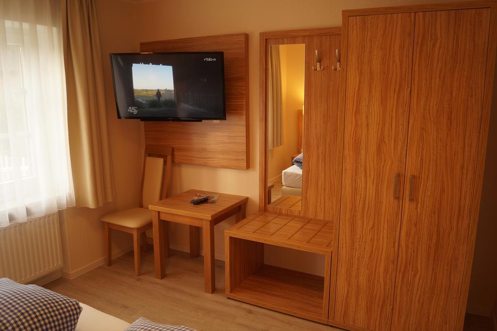 Landhotel Klempau Bliestorf Room photo